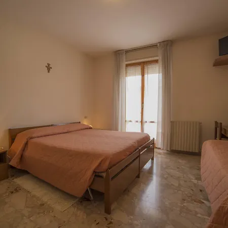 Santa Maria Hotell 2*