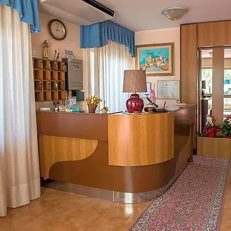 Hotel Santa Maria 2*