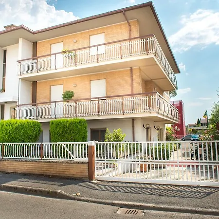 Santa Maria Hotel 2*