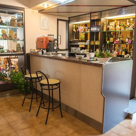 Hotel Santa Maria 2*